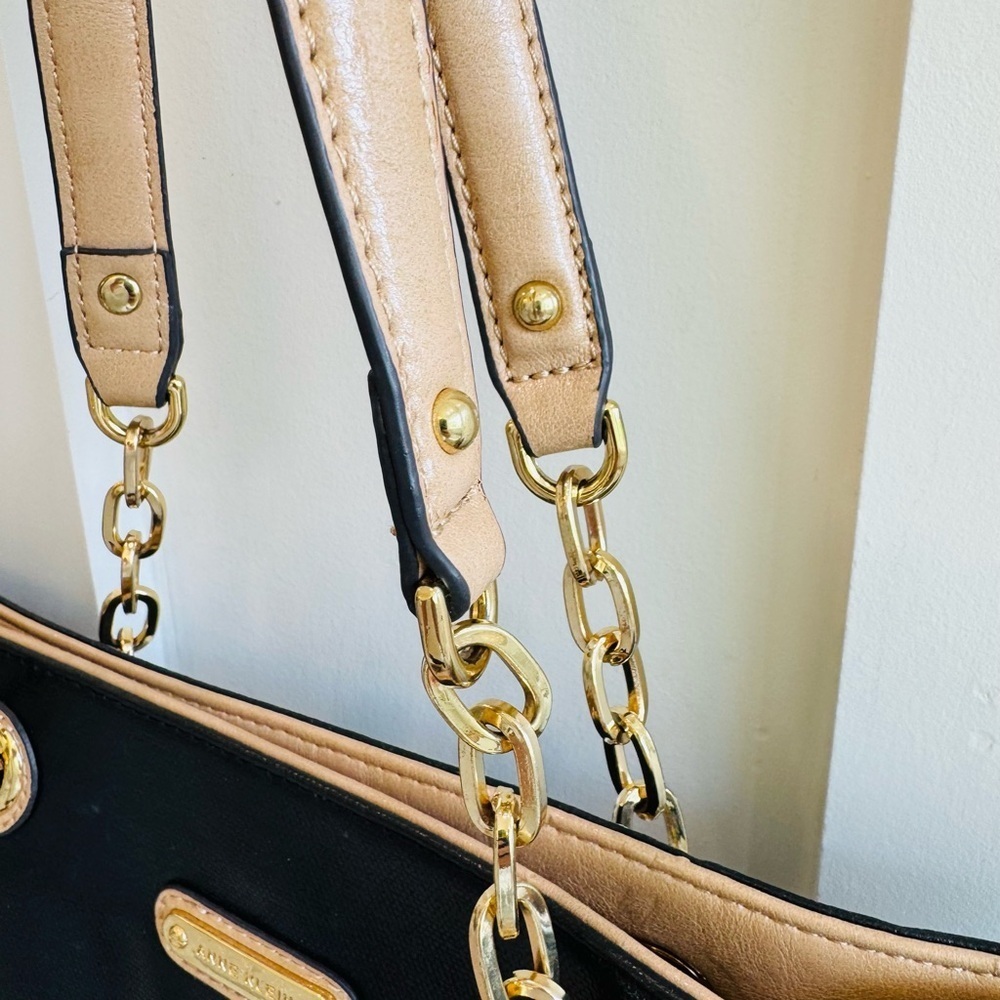 Ann Klein Black and Tan Women's Handbag - Picture 4 of 9